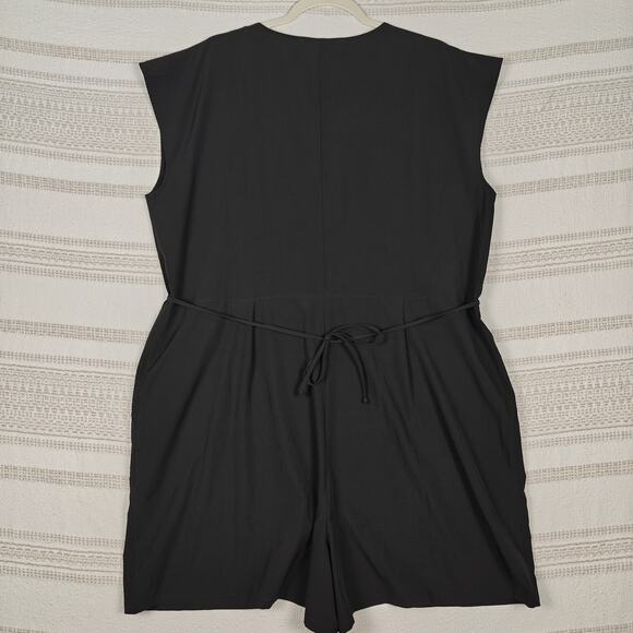Emma & Michele Black Sleeveless V-Neck Dressy Romper Size XL NEW - Picture 2 of 9